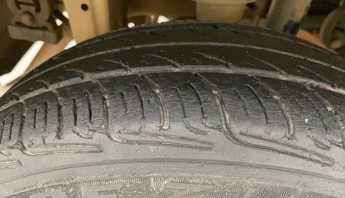 2014 Maruti Alto K10 VXI, Petrol, Manual, 99,878 km, Right Rear Tyre Tread