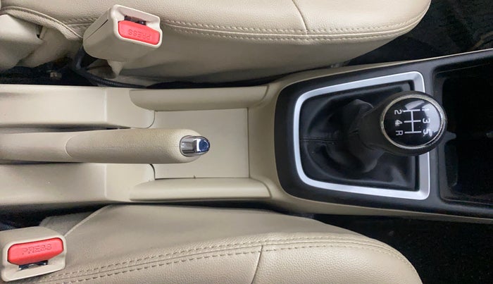 2021 Maruti Dzire VXI, Petrol, Manual, 29,292 km, Gear Lever