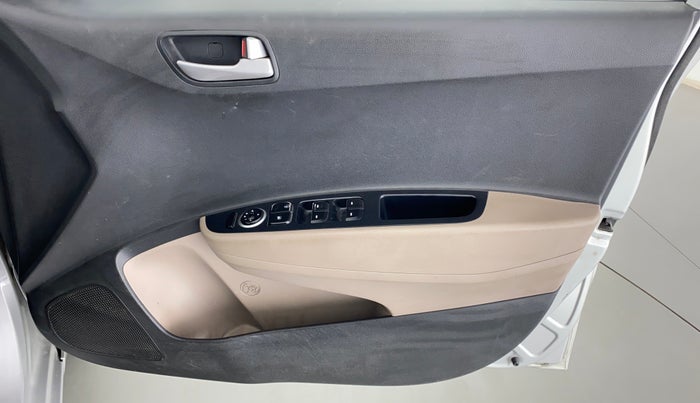 2015 Hyundai Grand i10 ASTA AT 1.2 KAPPA VTVT, Petrol, Automatic, 75,561 km, Driver Side Door Panels Control