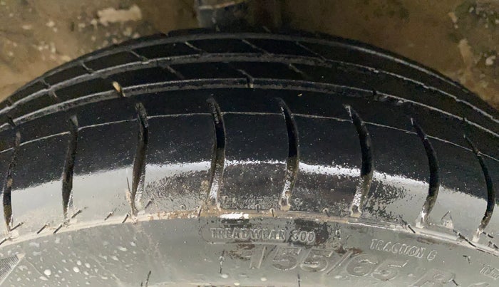 2018 Maruti Wagon R 1.0 VXI, Petrol, Manual, 33,443 km, Left Front Tyre Tread