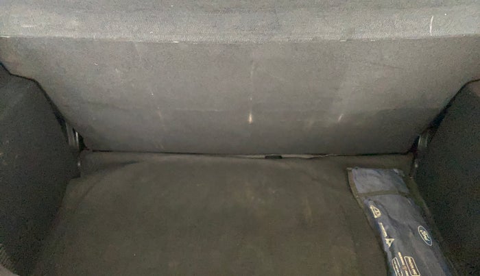 2019 Ford FREESTYLE TITANIUM 1.5 DIESEL, Diesel, Manual, 1,34,993 km, Boot Inside