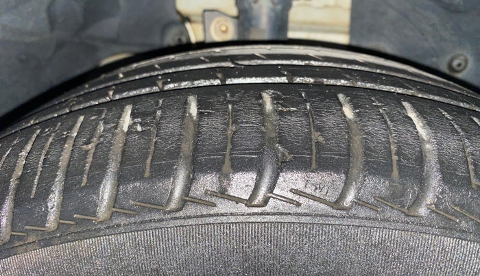 2019 Ford FREESTYLE TITANIUM 1.5 DIESEL, Diesel, Manual, 1,34,993 km, Right Front Tyre Tread