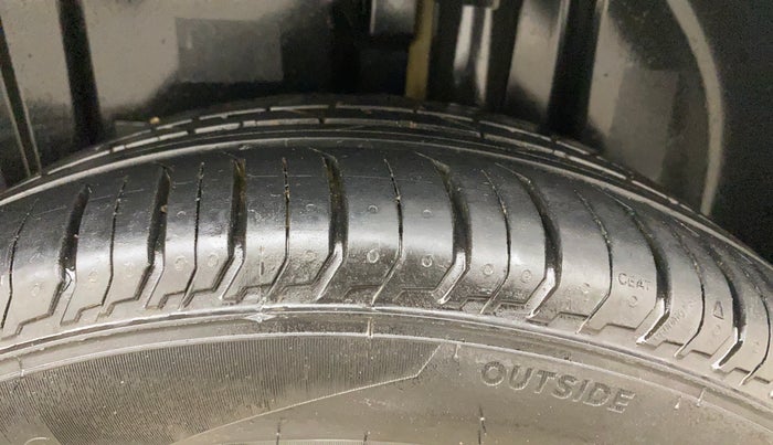 2023 Skoda SLAVIA AMBITION 1.0L TSI AT, Petrol, Automatic, 11,376 km, Left Rear Tyre Tread