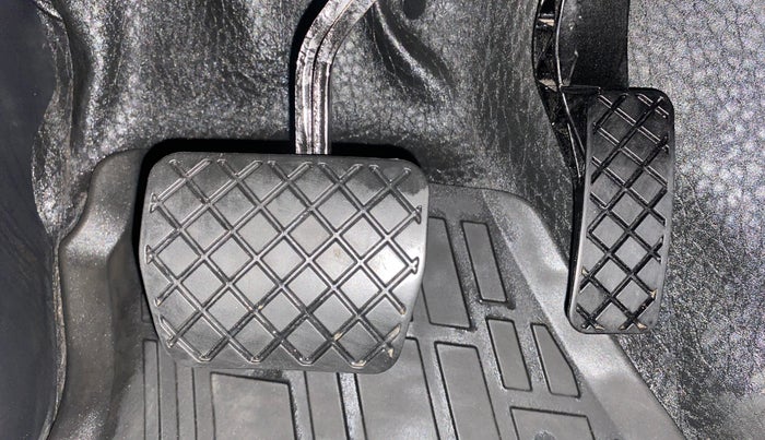 2023 Skoda SLAVIA AMBITION 1.0L TSI AT, Petrol, Automatic, 11,376 km, Pedals