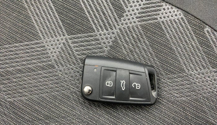 2023 Skoda SLAVIA AMBITION 1.0L TSI AT, Petrol, Automatic, 11,376 km, Key Close Up