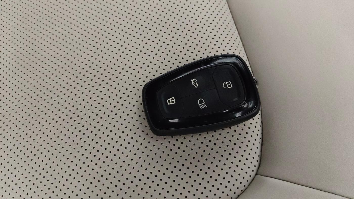 2022 Tata NEXON XZ PLUS (PREMIUM) PETROL, Petrol, Manual, 36,588 km, Key Close Up