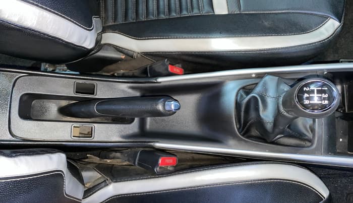 2018 Maruti Baleno DELTA PETROL 1.2, Petrol, Manual, 74,337 km, Gear Lever