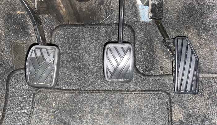 2018 Maruti Baleno DELTA PETROL 1.2, Petrol, Manual, 74,337 km, Pedals