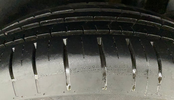 2021 Maruti Dzire ZXI Plus AMT, Petrol, Automatic, 23,264 km, Left Rear Tyre Tread