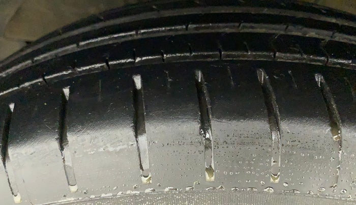 2021 Maruti Dzire ZXI Plus AMT, Petrol, Automatic, 23,264 km, Left Front Tyre Tread