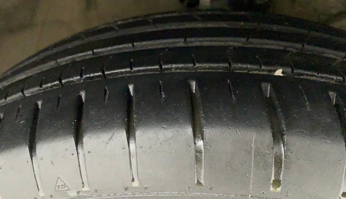 2021 Maruti Dzire ZXI Plus AMT, Petrol, Automatic, 23,264 km, Right Front Tyre Tread