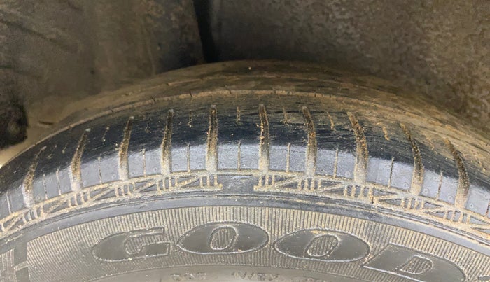 2015 Honda Amaze 1.2L I-VTEC VX, Petrol, Manual, 50,274 km, Right Rear Tyre Tread