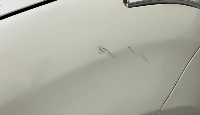 2011 Maruti Swift LXI, Petrol, Manual, 51,109 km, Right fender - Minor scratches