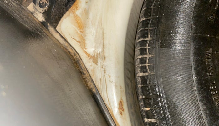 2011 Maruti Swift LXI, Petrol, Manual, 51,109 km, Boot floor - Slight discoloration