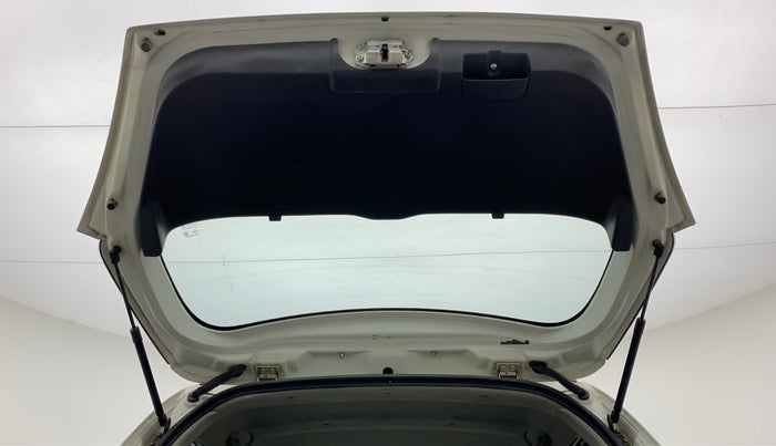 2011 Maruti Swift LXI, Petrol, Manual, 51,109 km, Boot Door Open
