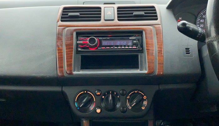 2011 Maruti Swift LXI, Petrol, Manual, 51,109 km, Air Conditioner