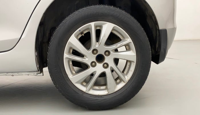 2014 Maruti Swift ZDI, Diesel, Manual, 1,23,430 km, Left Rear Wheel
