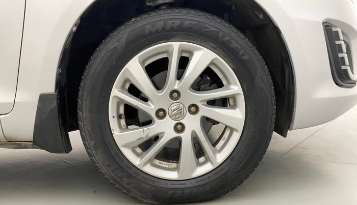 2014 Maruti Swift ZDI, Diesel, Manual, 1,23,430 km, Right Front Wheel