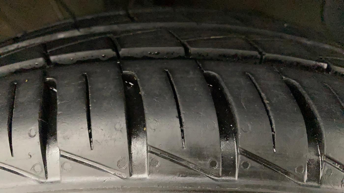 2021 Hyundai NEW SANTRO SPORTZ EXECUTIVE MT CNG, CNG, Manual, 8,929 km, Right Front Tyre Tread