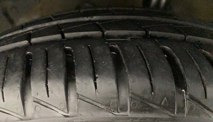 2021 Hyundai NEW SANTRO SPORTZ EXECUTIVE MT CNG, CNG, Manual, 8,929 km, Left Front Tyre Tread