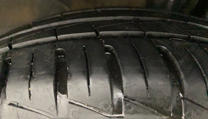 2021 Hyundai NEW SANTRO SPORTZ EXECUTIVE MT CNG, CNG, Manual, 8,929 km, Left Rear Tyre Tread