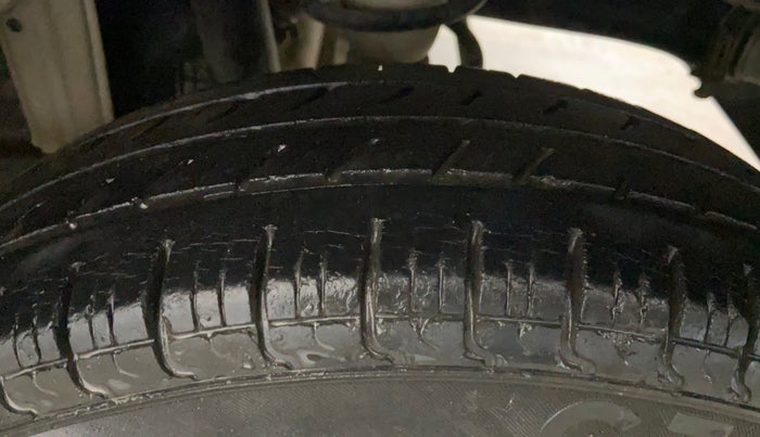 2013 Maruti Alto 800 VXI, Petrol, Manual, 29,033 km, Left Rear Tyre Tread