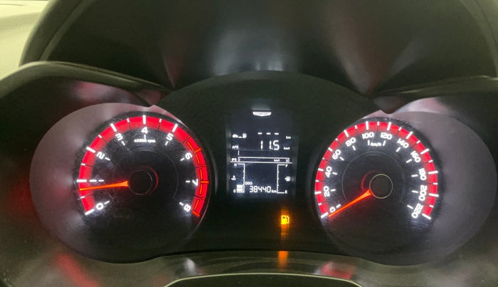 2023 Mahindra XUV300 W6 1.2 PETROL, Petrol, Manual, 38,391 km, Odometer Image