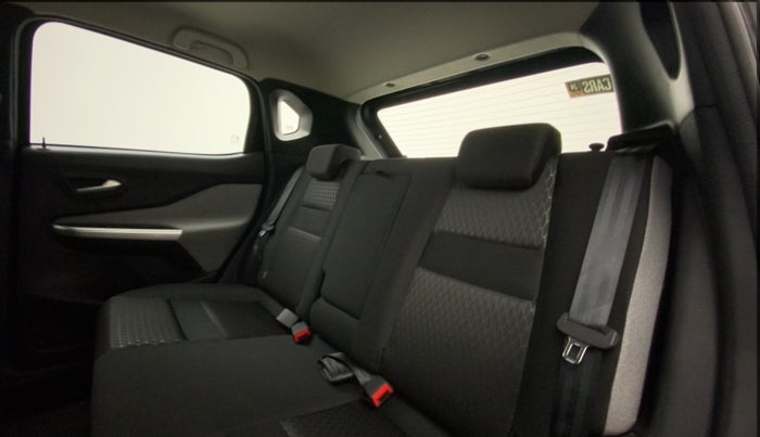 2022 Nissan MAGNITE XV MT, Petrol, Manual, 4,776 km, Right Side Rear Door Cabin