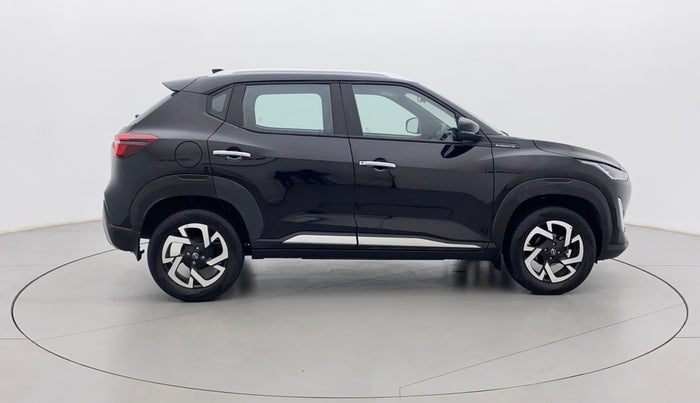 2022 Nissan MAGNITE XV MT, Petrol, Manual, 4,776 km, Right Side View