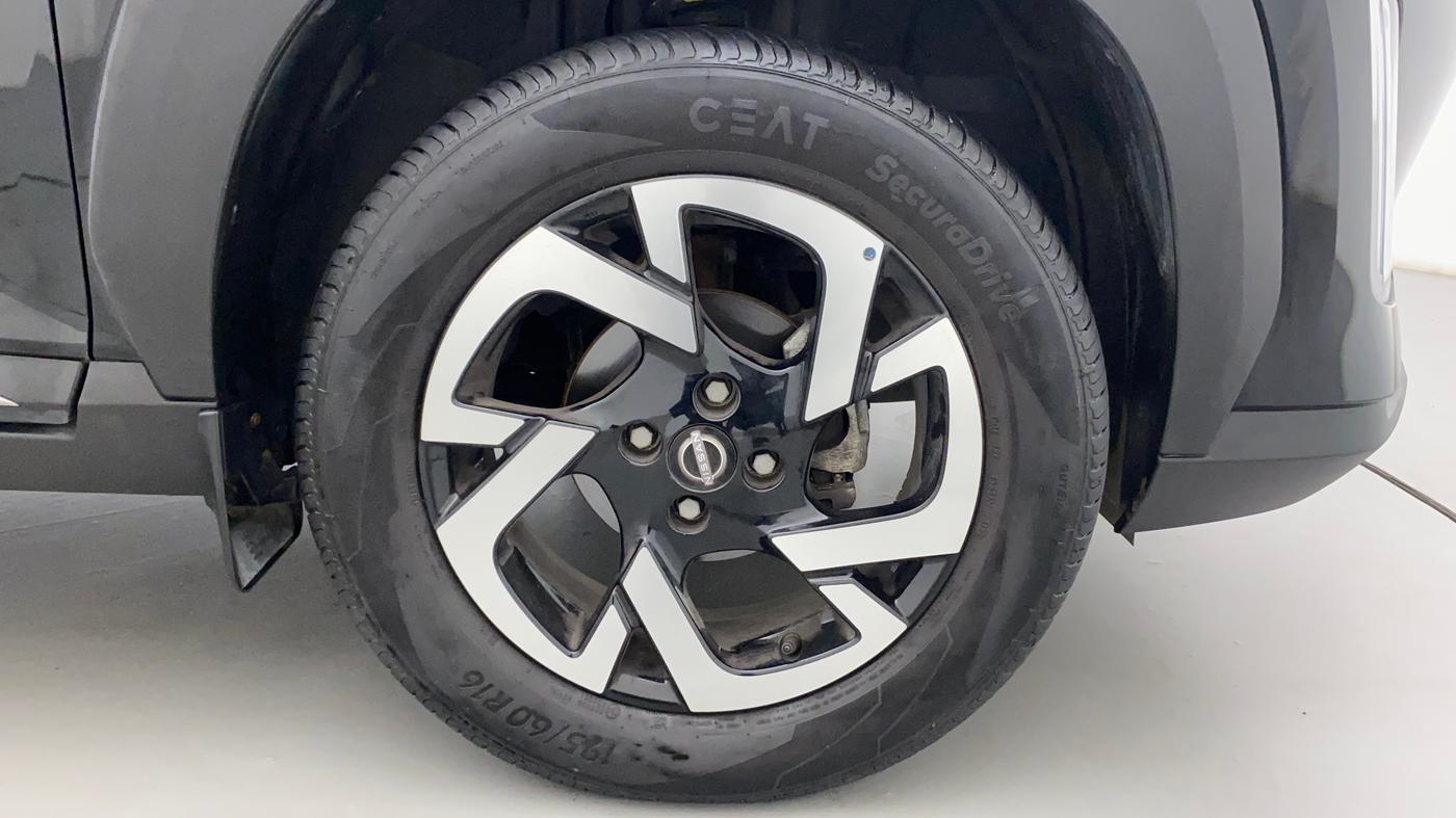 2022 Nissan MAGNITE XV MT, Petrol, Manual, 4,776 km, Right Front Wheel