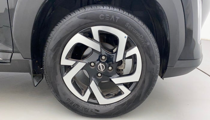 2022 Nissan MAGNITE XV MT, Petrol, Manual, 4,776 km, Right Front Wheel