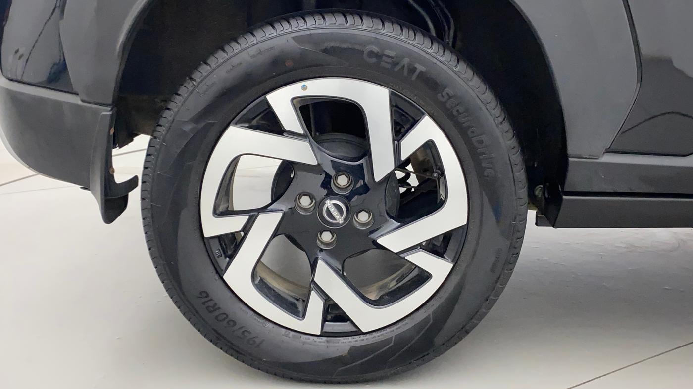 2022 Nissan MAGNITE XV MT, Petrol, Manual, 4,776 km, Right Rear Wheel