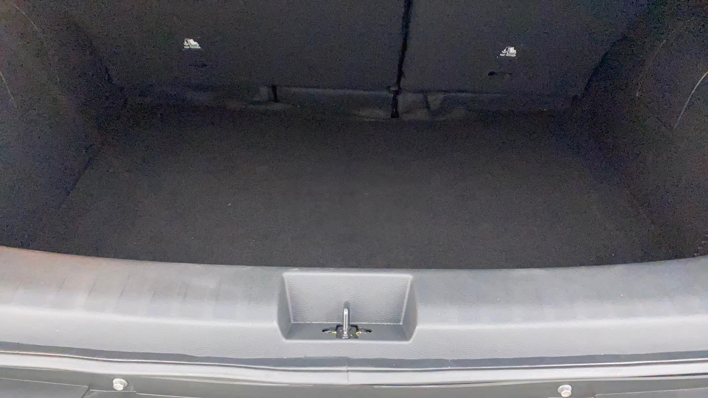 2022 Nissan MAGNITE XV MT, Petrol, Manual, 4,776 km, Boot Inside