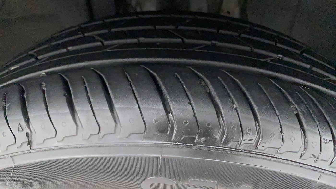 2022 Nissan MAGNITE XV MT, Petrol, Manual, 4,776 km, Right Front Tyre Tread