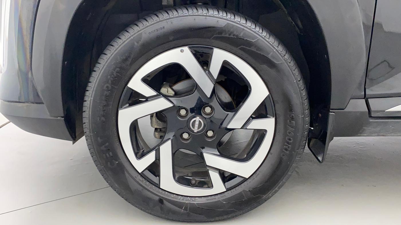 2022 Nissan MAGNITE XV MT, Petrol, Manual, 4,776 km, Left Front Wheel