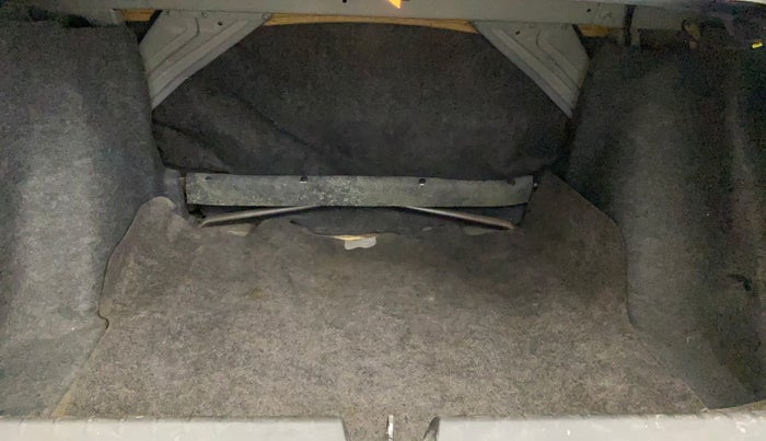 2014 Honda City 1.5L I-VTEC V MT, Petrol, Manual, 75,024 km, Boot Inside