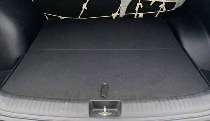 2018 Hyundai Creta SX AT 1.6 PETROL, Petrol, Automatic, 71,770 km, Boot Inside