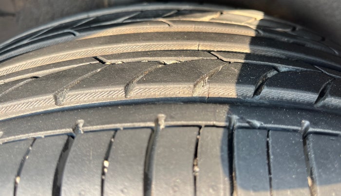 2021 Hyundai NEW I20 SPORTZ 1.2 MT, Petrol, Manual, 52,911 km, Right Rear Tyre Tread