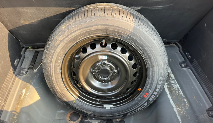 2021 Hyundai NEW I20 SPORTZ 1.2 MT, Petrol, Manual, 52,911 km, Spare Tyre