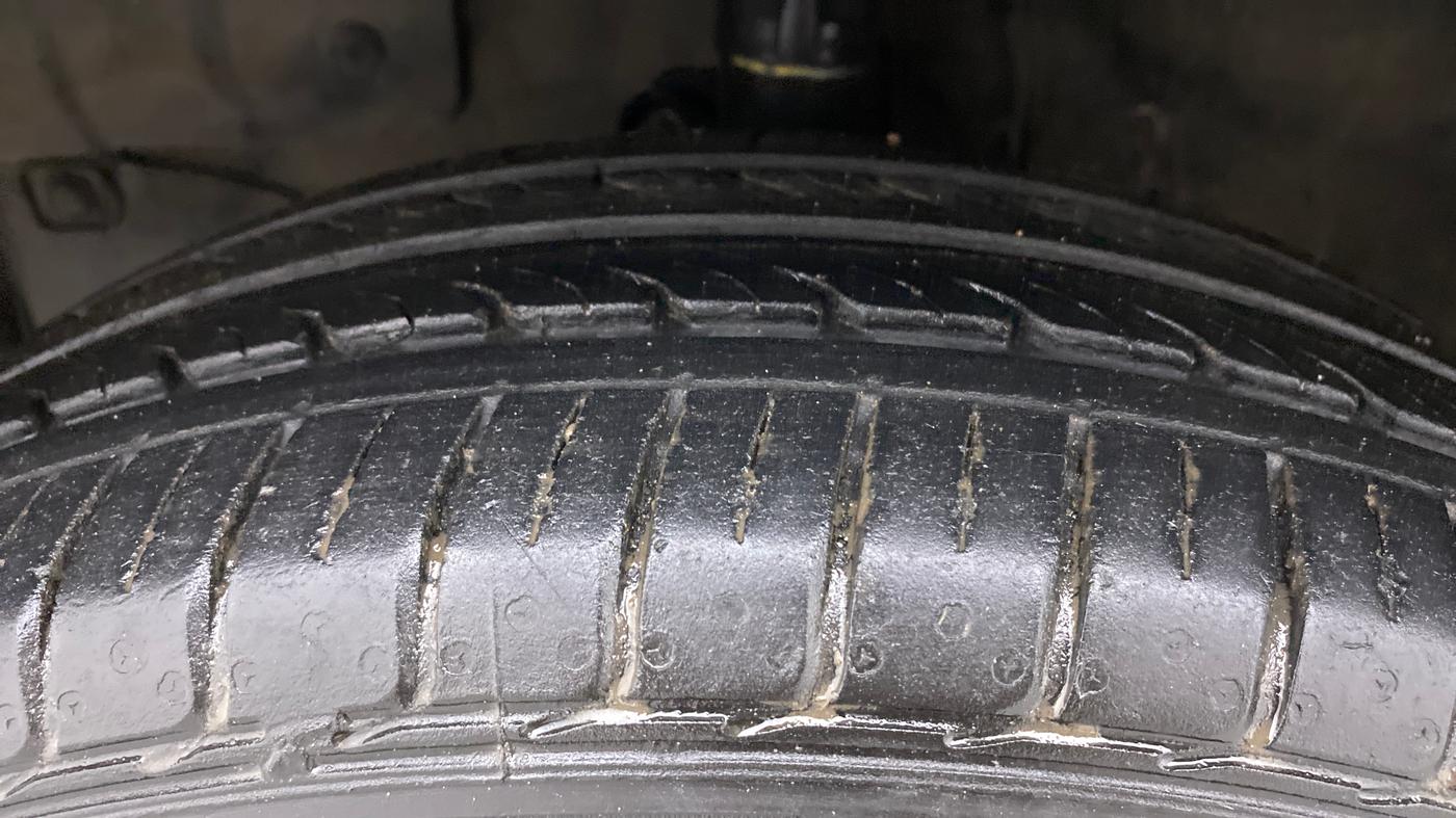 2011 Honda City S MT PETROL, Petrol, Manual, 42,365 km, Left Front Tyre Tread