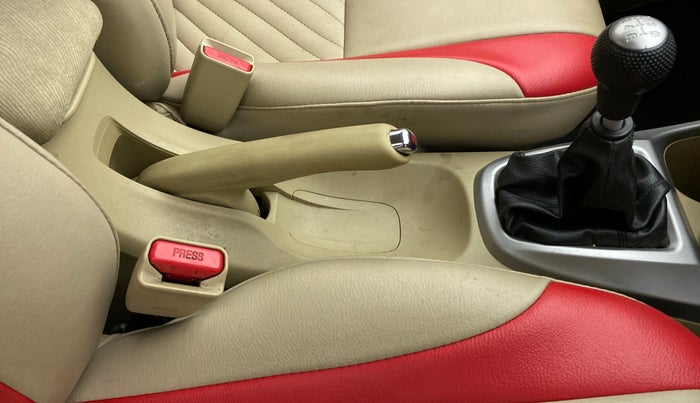 2011 Honda City S MT PETROL, Petrol, Manual, 42,365 km, Gear Lever