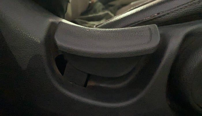 2019 Hyundai Verna 1.6 VTVT SX (O) AT, Petrol, Automatic, 57,083 km, Driver Side Adjustment Panel