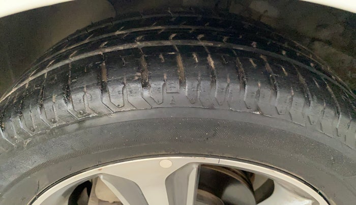 2019 Hyundai Verna 1.6 VTVT SX (O) AT, Petrol, Automatic, 57,083 km, Left Front Tyre Tread