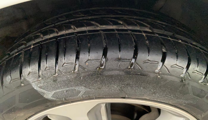 2019 Hyundai Verna 1.6 VTVT SX (O) AT, Petrol, Automatic, 57,083 km, Right Front Tyre Tread