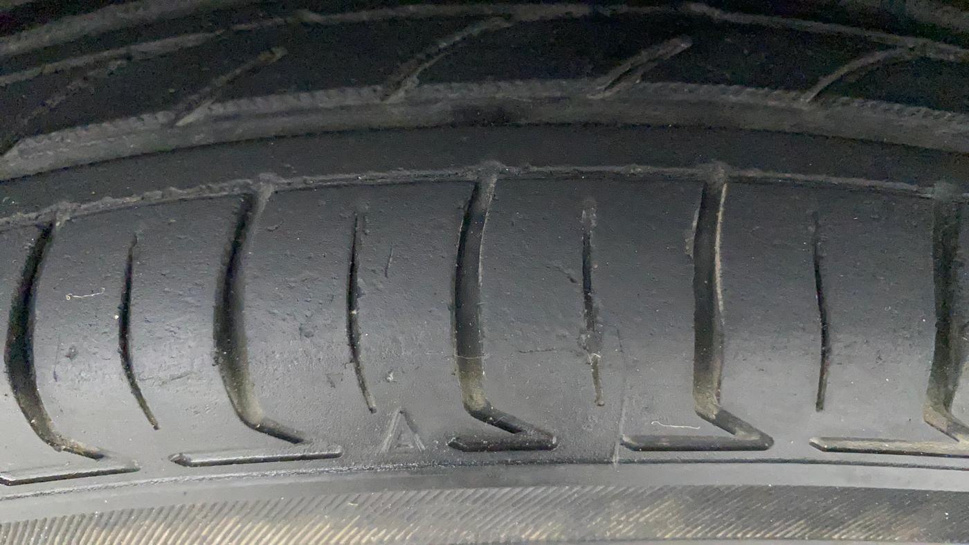 2014 Nissan Micra Active XV, Petrol, Manual, 70,252 km, Right Front Tyre Tread