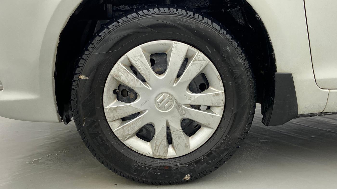 2015 Maruti Swift VDI ABS, Diesel, Manual, 1,23,276 km, Left Front Wheel