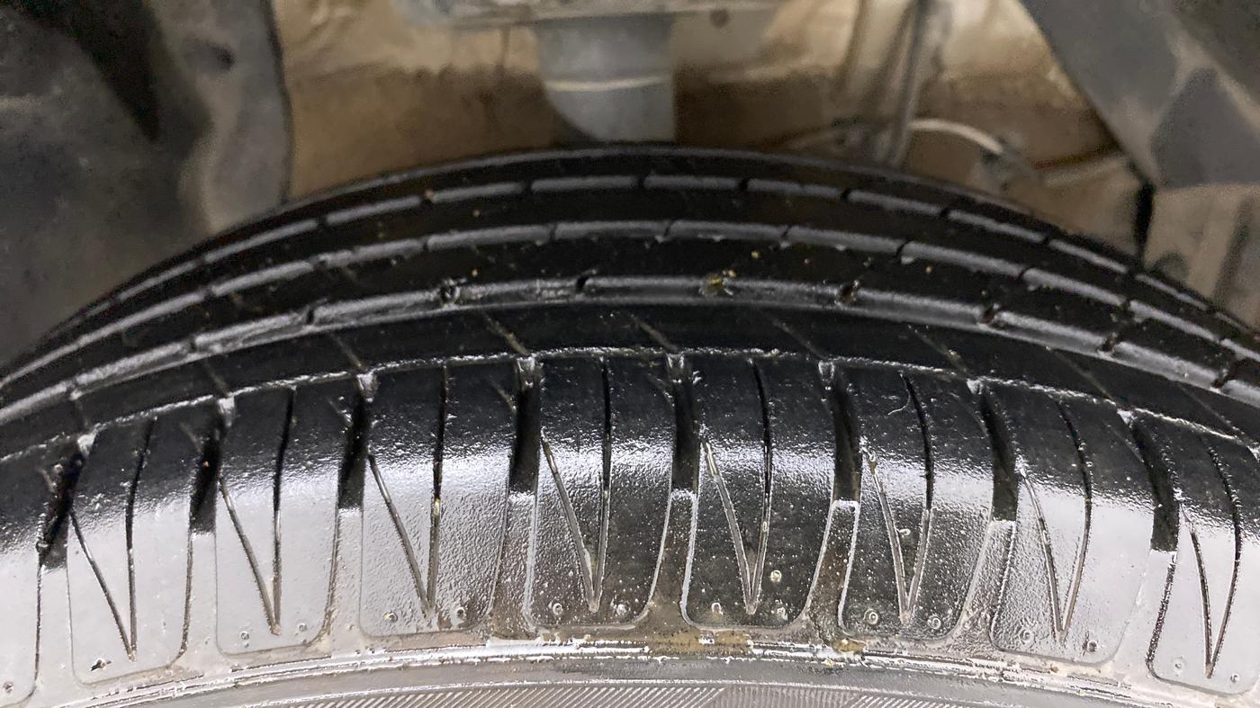 2021 Toyota URBAN CRUISER PREMIUM GRADE AT, Petrol, Automatic, 23,269 km, Right Front Tyre Tread