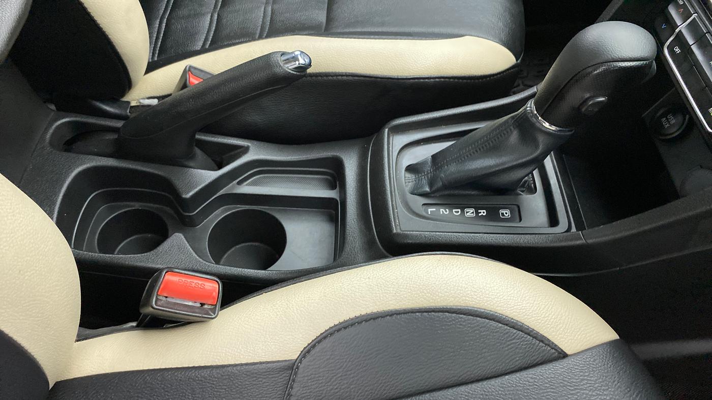 2021 Toyota URBAN CRUISER PREMIUM GRADE AT, Petrol, Automatic, 23,269 km, Gear Lever