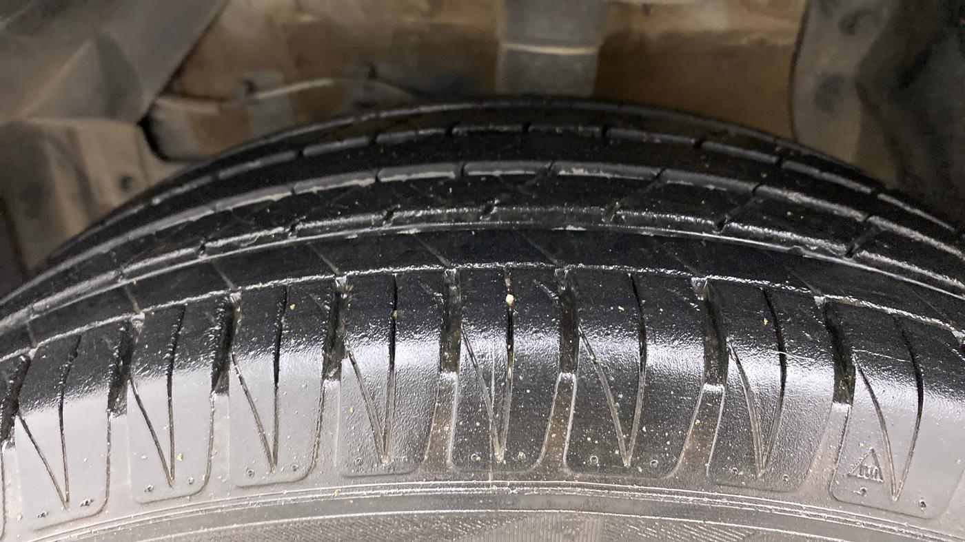 2021 Toyota URBAN CRUISER PREMIUM GRADE AT, Petrol, Automatic, 23,269 km, Left Front Tyre Tread