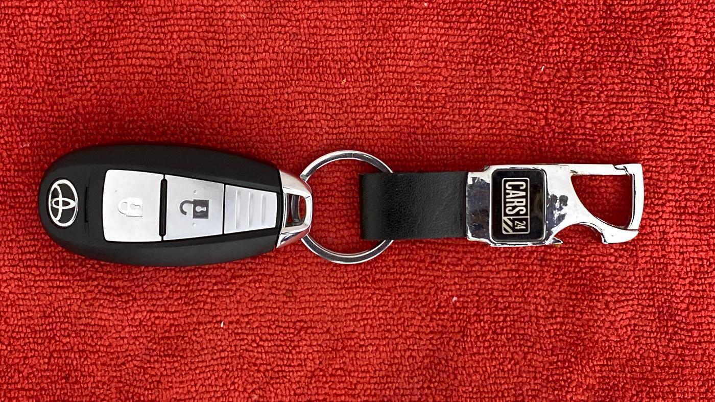 2021 Toyota URBAN CRUISER PREMIUM GRADE AT, Petrol, Automatic, 23,269 km, Key Close Up